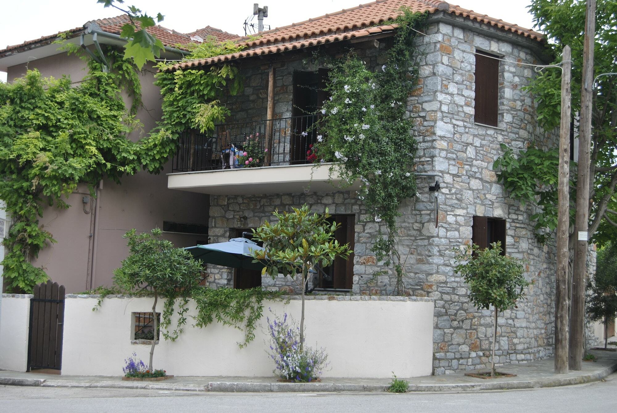 Guesthouse Machi Káto Gatzéa Exterior foto